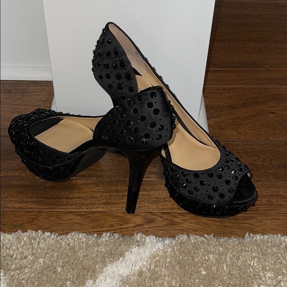 Black Studded Pumps - Picture 2 of 4